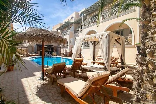 Summer Dream 3* Kamari (Santorini)