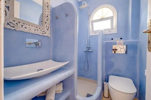 Summer Dream 3* Kamari (Santorini)