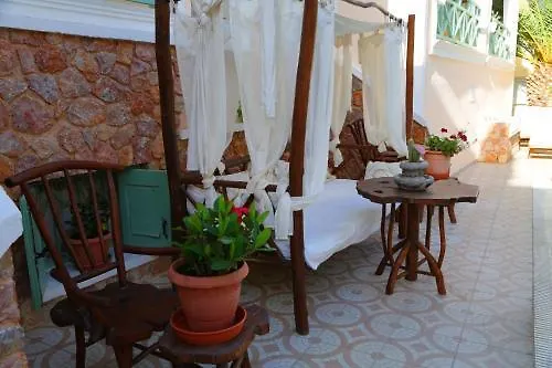 Summer Dream Kamari (Santorini)