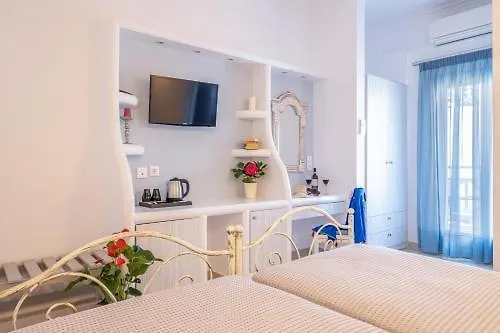 Summer Dream 3* Kamari (Santorini)