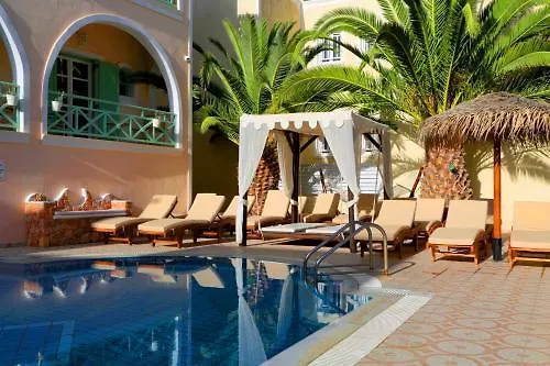 Summer Dream 3* Kamari (Santorini)