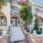 Summer Dream Hotel